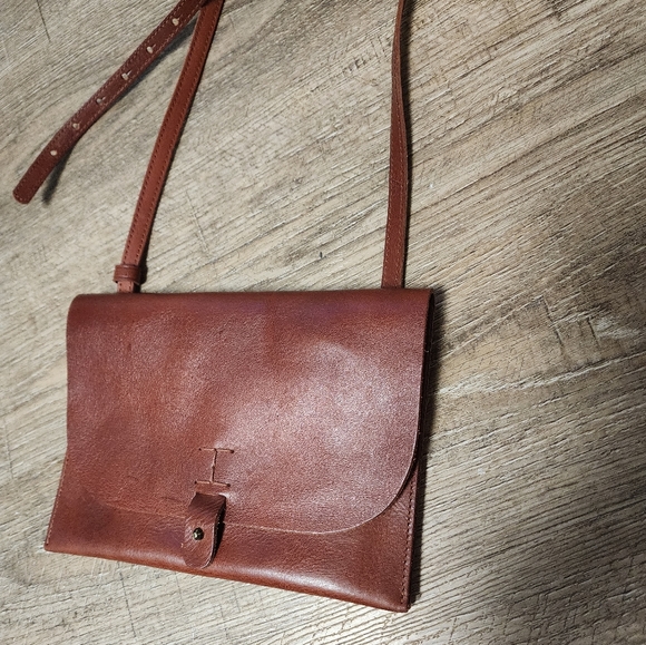 Lucky Brand Rustic Slim Brown Leather Flap Crossbody Bag - Picture 2 of 12